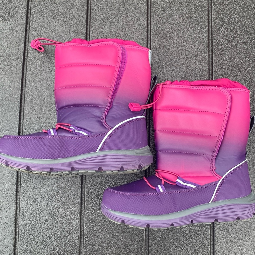 LANDS’ END Kids Snow Flurry Insulated Winter Boots